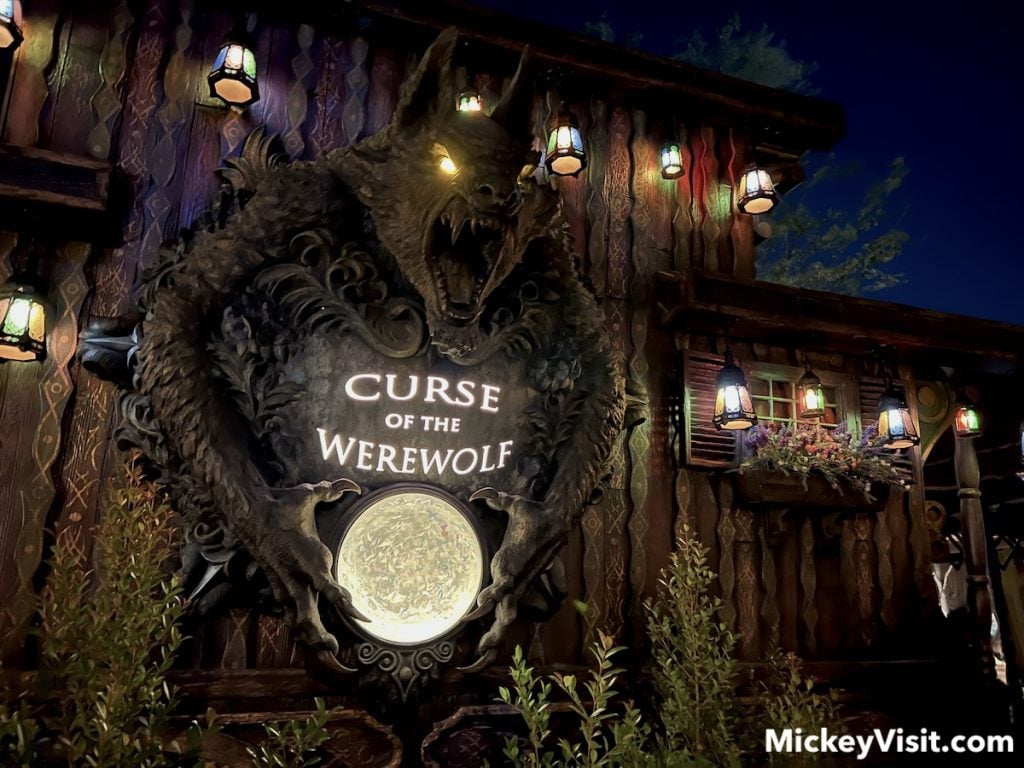 curse of the werewolf ride at universal epic universe