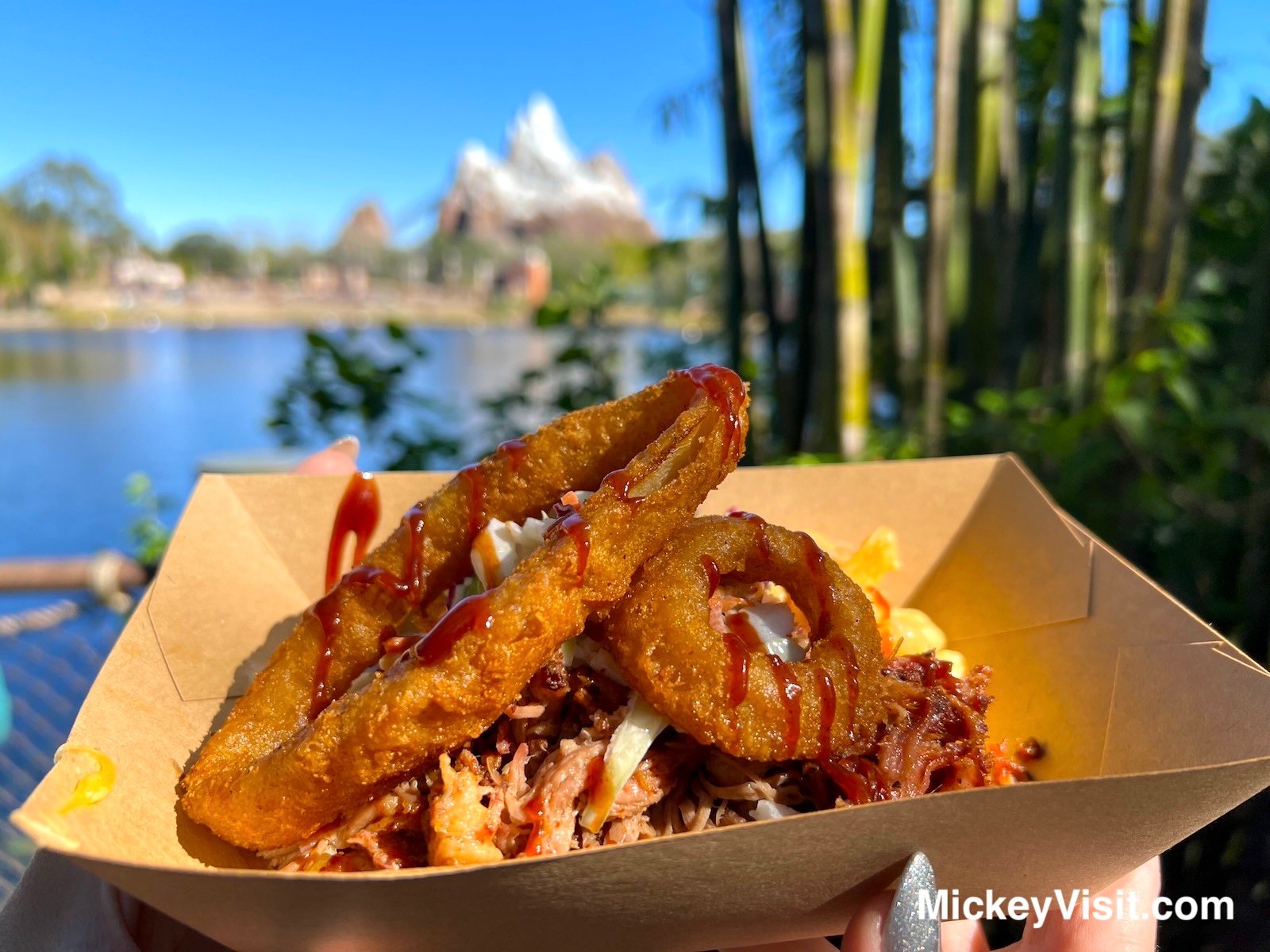 Flame Tree BBQ mac and cheese