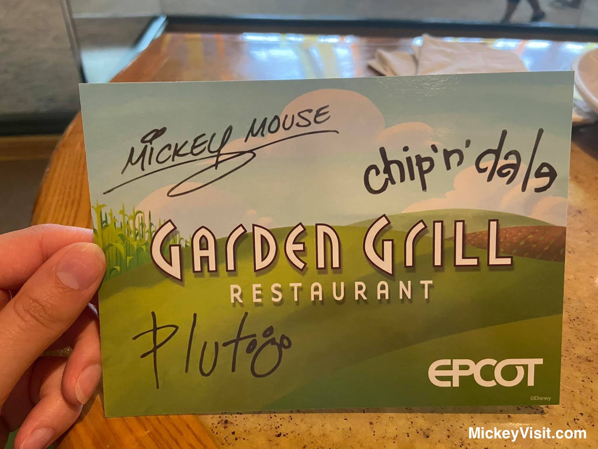 garden grill disney world restaurant character signatures