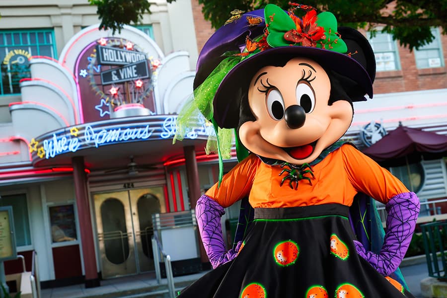Halloween Minnie Dine