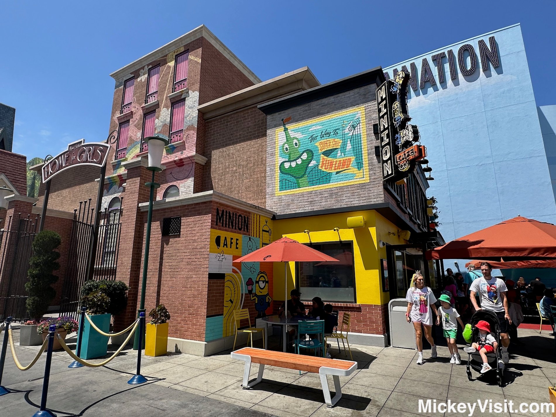 Minion themed food at universal studios hollywood