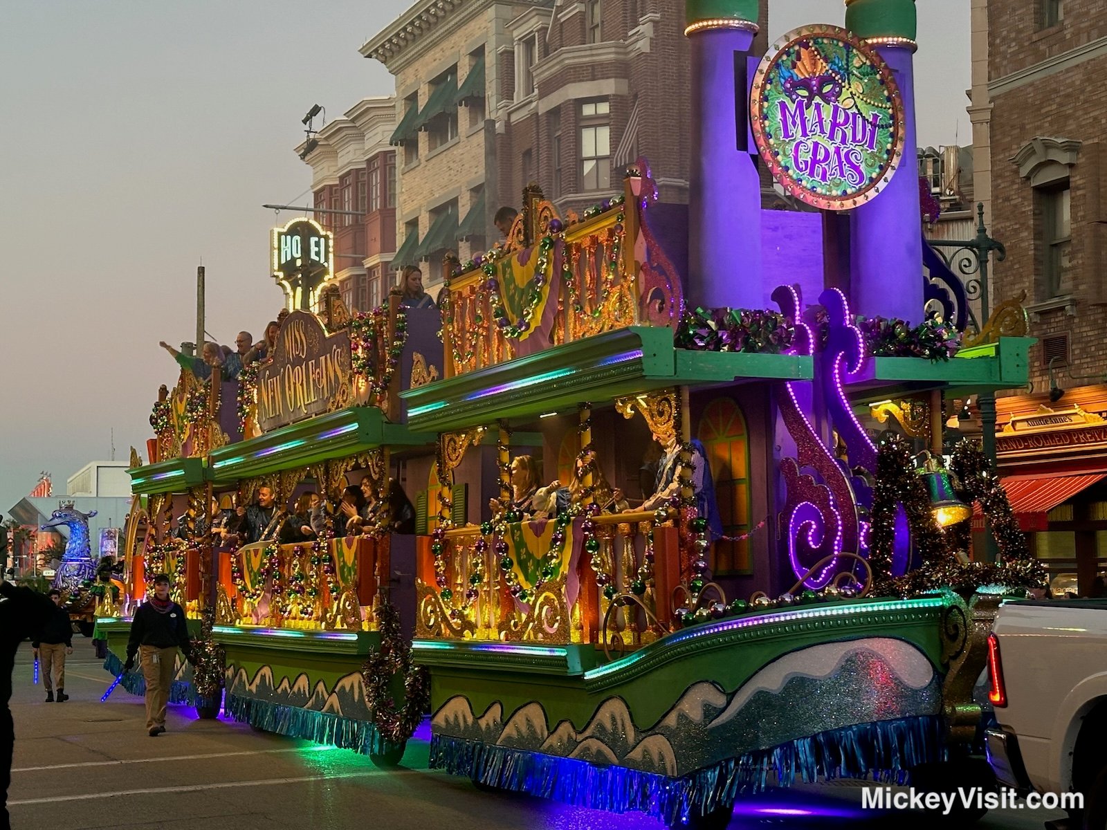 Mardi Gras float Universal
