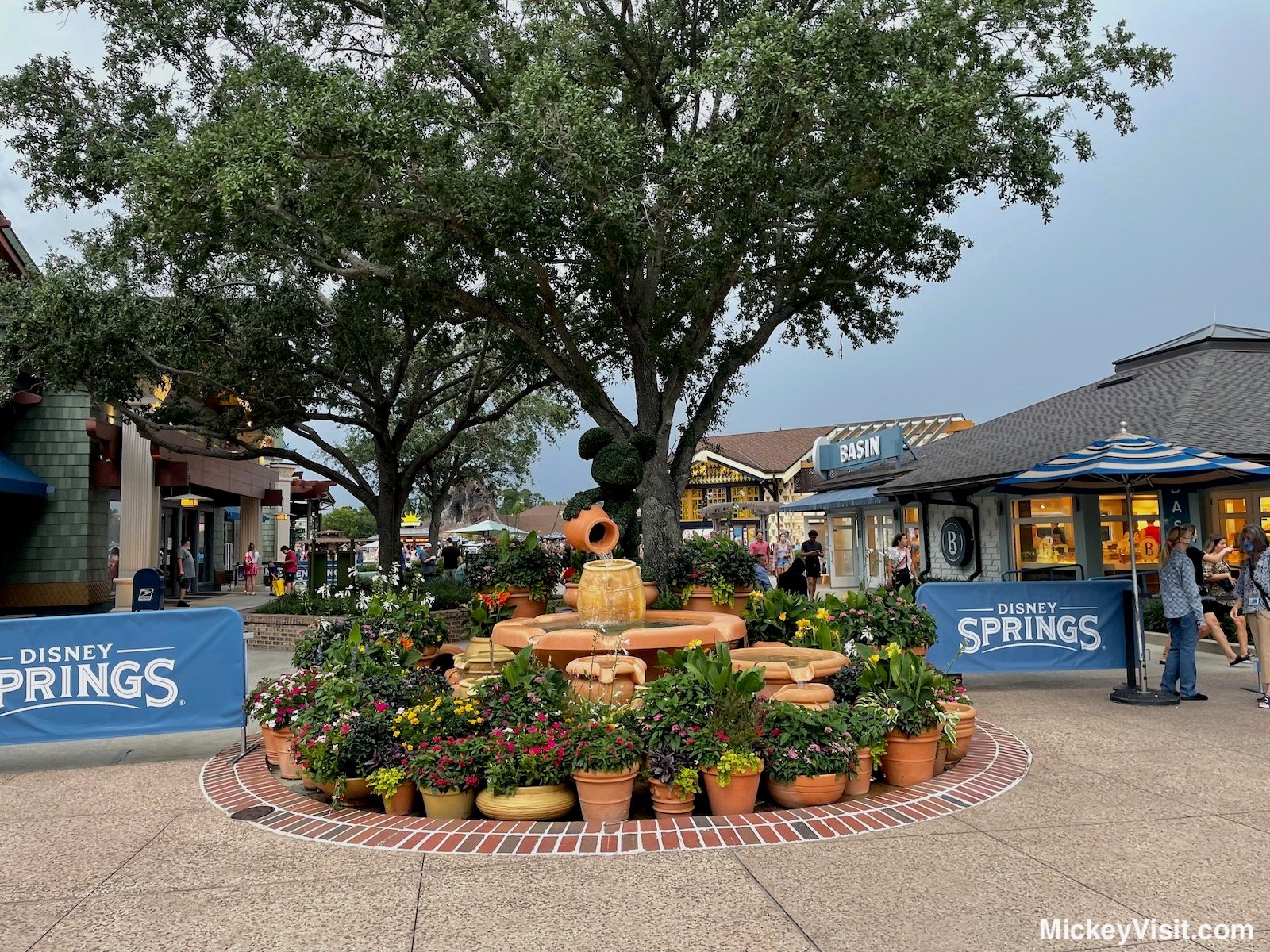 disney springs entrance