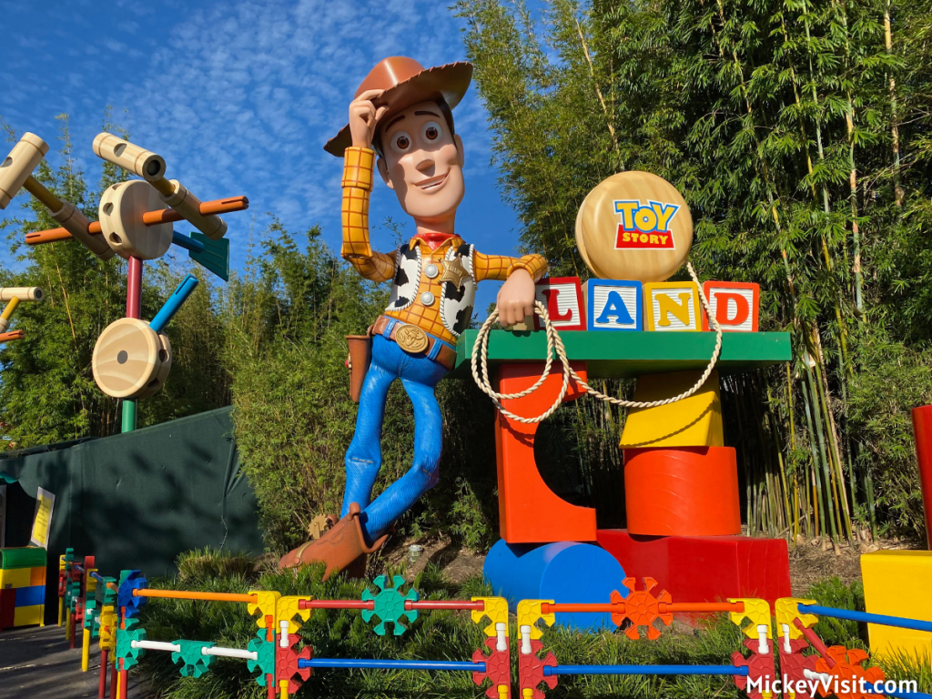 Toy Story Land entrance Woody